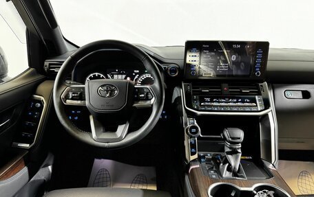 Toyota Land Cruiser, 2024 год, 11 399 000 рублей, 10 фотография