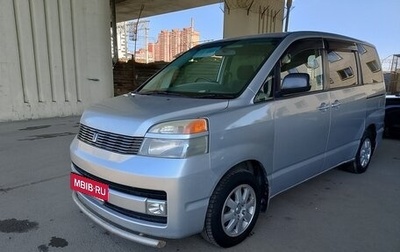 Toyota Voxy II, 2004 год, 1 250 000 рублей, 1 фотография