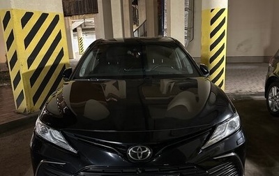 Toyota Camry, 2021 год, 4 000 000 рублей, 1 фотография