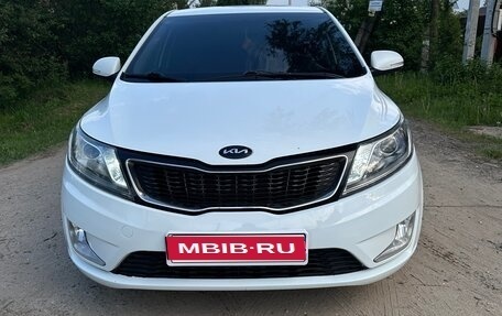 KIA Rio III рестайлинг, 2013 год, 1 100 000 рублей, 1 фотография