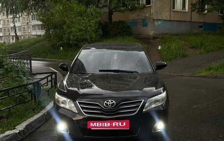 Toyota Camry, 2011 год, 1 300 000 рублей, 4 фотография