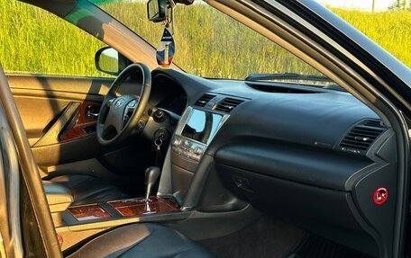 Toyota Camry, 2011 год, 1 300 000 рублей, 18 фотография