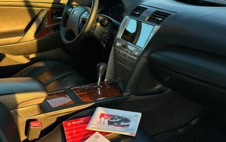 Toyota Camry, 2011 год, 1 300 000 рублей, 21 фотография