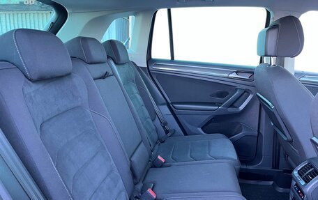 Volkswagen Tiguan II, 2017 год, 2 098 600 рублей, 9 фотография