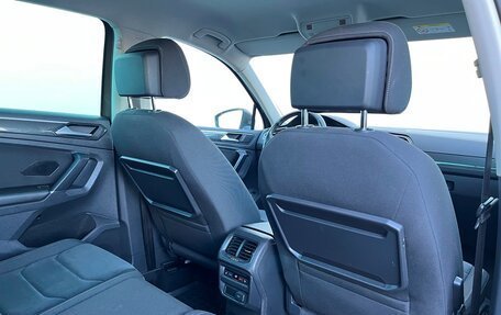 Volkswagen Tiguan II, 2017 год, 2 098 600 рублей, 10 фотография