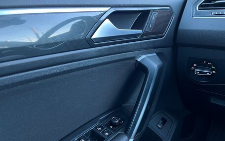 Volkswagen Tiguan II, 2017 год, 2 098 600 рублей, 22 фотография