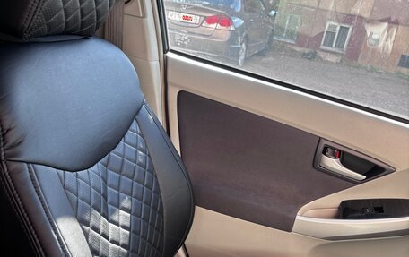 Toyota Prius, 2011 год, 1 280 000 рублей, 4 фотография