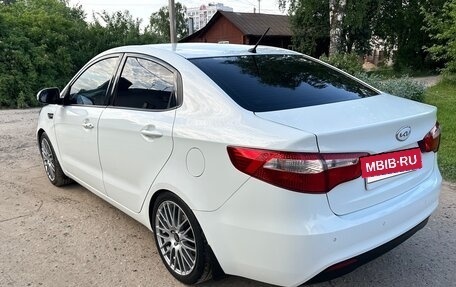 KIA Rio III рестайлинг, 2013 год, 1 100 000 рублей, 3 фотография