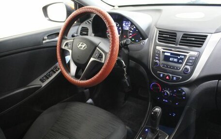 Hyundai Solaris II рестайлинг, 2015 год, 1 215 000 рублей, 16 фотография
