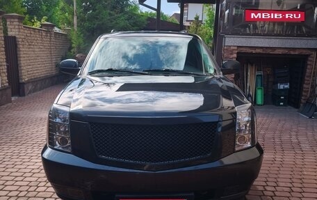 Cadillac Escalade III, 2011 год, 2 200 000 рублей, 1 фотография