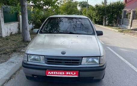 Opel Vectra A, 1990 год, 100 000 рублей, 1 фотография