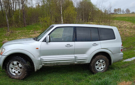 Mitsubishi Pajero III рестайлинг, 2002 год, 650 000 рублей, 3 фотография