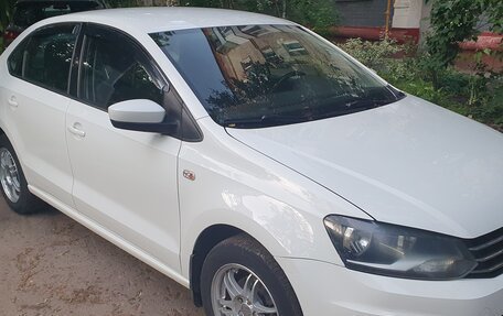 Volkswagen Polo VI (EU Market), 2015 год, 949 000 рублей, 3 фотография