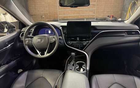 Toyota Camry, 2022 год, 3 800 000 рублей, 11 фотография