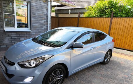 Hyundai Elantra V, 2012 год, 1 100 000 рублей, 2 фотография
