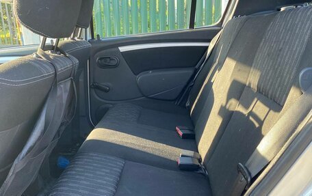 Renault Sandero I, 2013 год, 450 000 рублей, 15 фотография