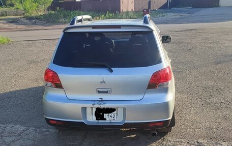 Mitsubishi Outlander III рестайлинг 3, 2003 год, 600 000 рублей, 3 фотография