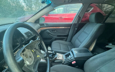 BMW 5 серия, 2001 год, 260 000 рублей, 6 фотография