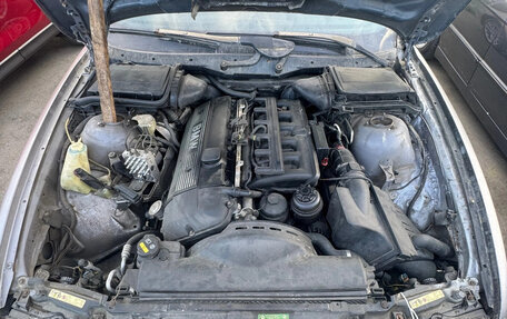 BMW 5 серия, 2001 год, 260 000 рублей, 3 фотография