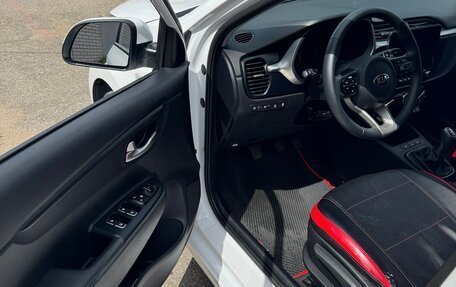 KIA Rio IV, 2021 год, 1 570 000 рублей, 13 фотография