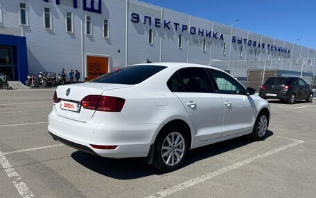 Volkswagen Jetta VI, 2014 год, 1 000 000 рублей, 2 фотография