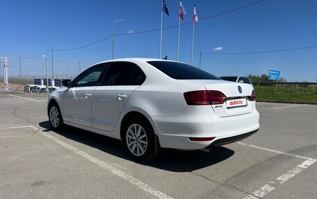 Volkswagen Jetta VI, 2014 год, 1 000 000 рублей, 3 фотография