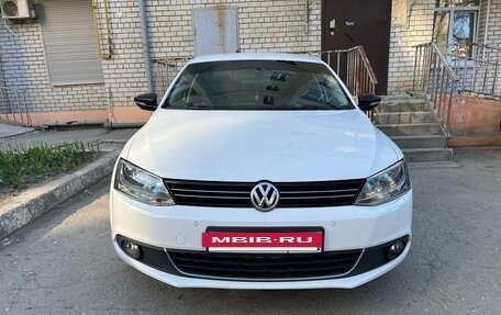 Volkswagen Jetta VI, 2014 год, 1 000 000 рублей, 9 фотография