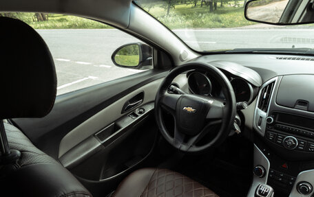 Chevrolet Cruze II, 2013 год, 700 000 рублей, 8 фотография