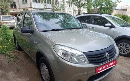 Renault Sandero I, 2013 год, 495 000 рублей, 2 фотография