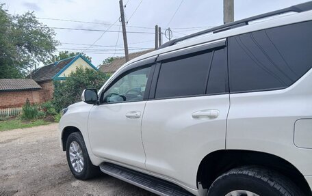 Toyota Land Cruiser Prado 150 рестайлинг 2, 2017 год, 4 100 000 рублей, 7 фотография