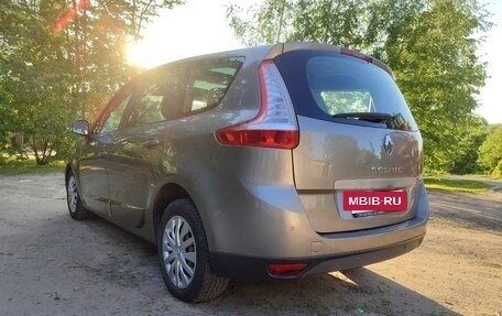 Renault Scenic III, 2010 год, 800 000 рублей, 6 фотография