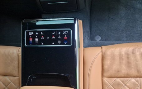 Audi A8, 2022 год, 12 500 000 рублей, 14 фотография