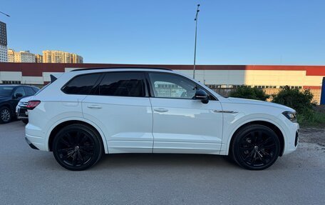 Volkswagen Touareg III, 2018 год, 4 799 000 рублей, 2 фотография