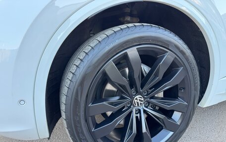 Volkswagen Touareg III, 2018 год, 4 799 000 рублей, 7 фотография