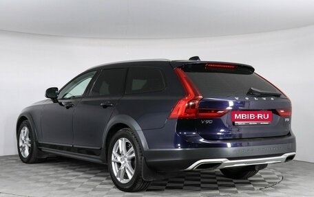 Volvo V90 Cross Country I рестайлинг, 2019 год, 3 250 000 рублей, 7 фотография