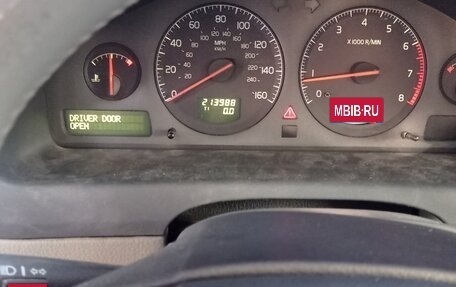 Volvo V70 III рестайлинг, 2002 год, 550 000 рублей, 2 фотография