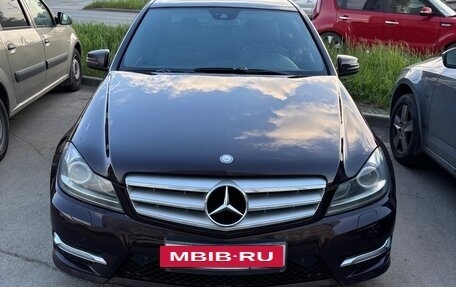 Mercedes-Benz C-Класс, 2012 год, 1 500 000 рублей, 2 фотография