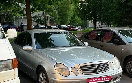 Mercedes-Benz E-Класс, 2002 год, 600 000 рублей, 2 фотография