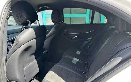 Mercedes-Benz E-Класс, 2020 год, 3 950 000 рублей, 8 фотография