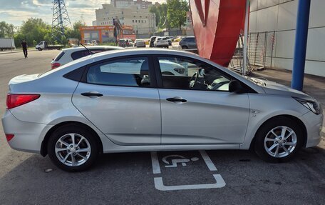 Hyundai Solaris II рестайлинг, 2015 год, 1 350 000 рублей, 6 фотография