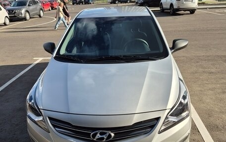 Hyundai Solaris II рестайлинг, 2015 год, 1 350 000 рублей, 3 фотография