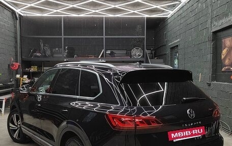 Volkswagen Touareg III, 2021 год, 6 999 000 рублей, 10 фотография