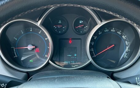 Chevrolet Cruze II, 2013 год, 900 000 рублей, 13 фотография