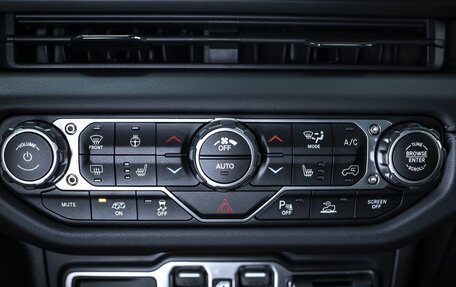 Jeep Wrangler, 2024 год, 16 323 000 рублей, 27 фотография
