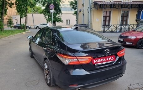 Toyota Camry, 2019 год, 3 500 000 рублей, 4 фотография