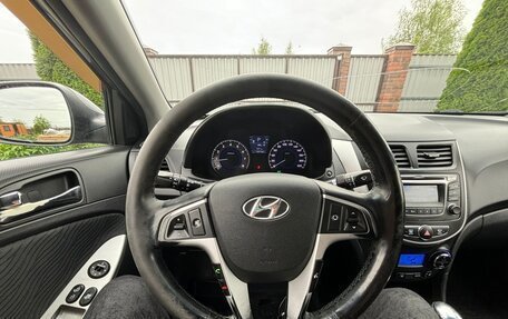 Hyundai Solaris II рестайлинг, 2013 год, 890 000 рублей, 13 фотография