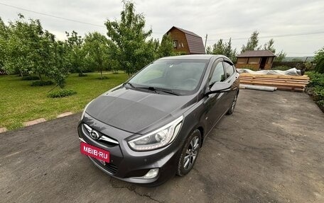 Hyundai Solaris II рестайлинг, 2013 год, 890 000 рублей, 9 фотография