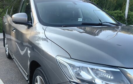 Nissan Pathfinder, 2015 год, 1 750 000 рублей, 9 фотография