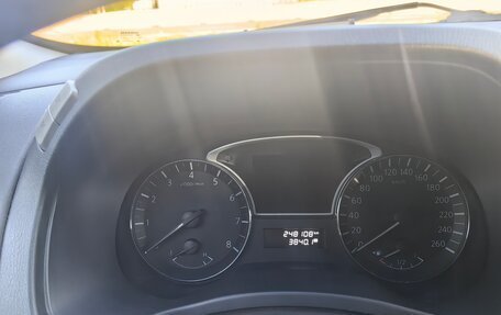 Nissan Pathfinder, 2015 год, 1 750 000 рублей, 16 фотография