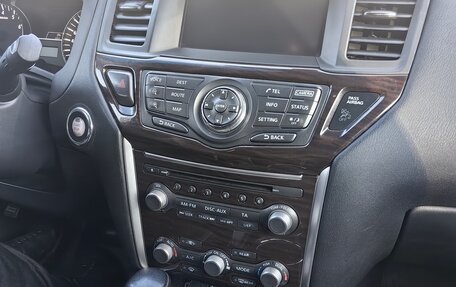 Nissan Pathfinder, 2015 год, 1 750 000 рублей, 22 фотография